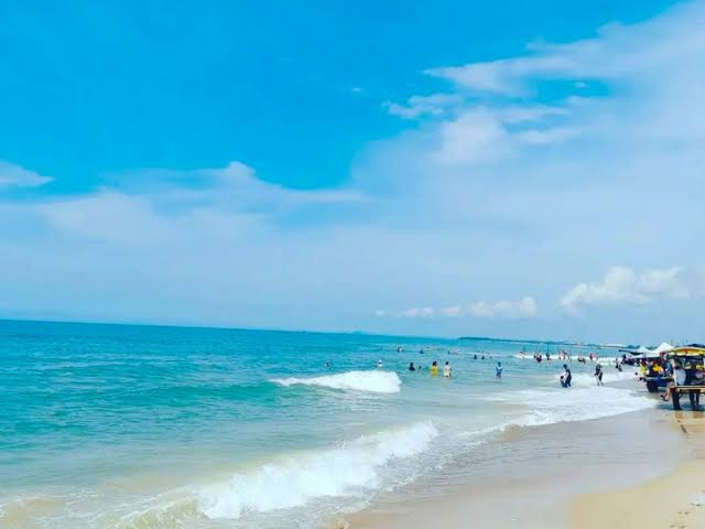 Biển Lagi hấp dẫn du khách bốn phương bới vẻ hoang sơ, bình dị