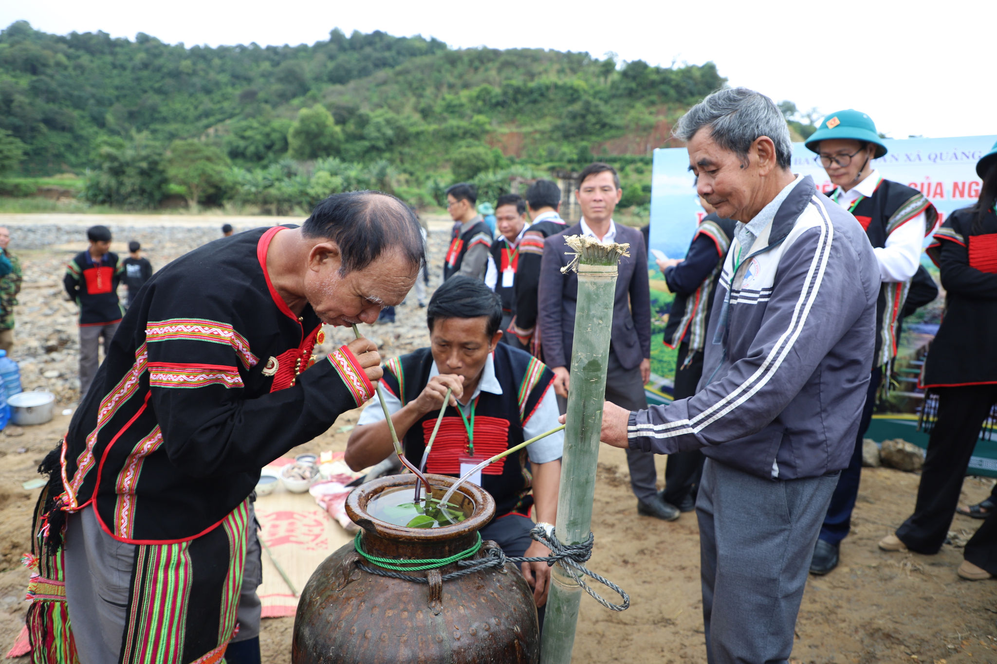 Việc khôi phục Lễ cúng bến nước không chỉ là bảo tồn một nghi lễ cổ truyền, mà còn là bước đi quan trọng để xây dựng sản phẩm du lịch cộng đồng đặc trưng của Quảng Phú