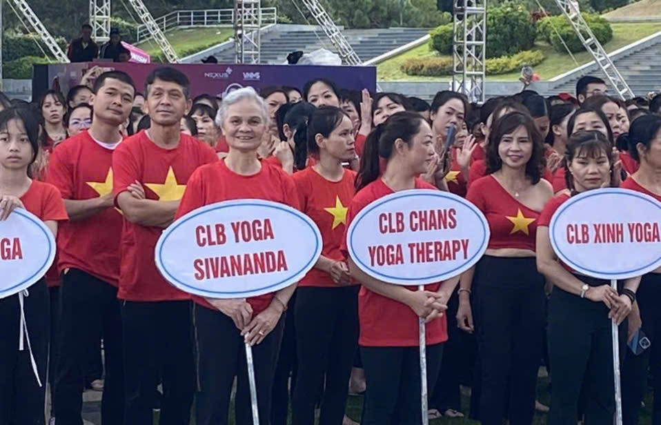 yoga3.jpg