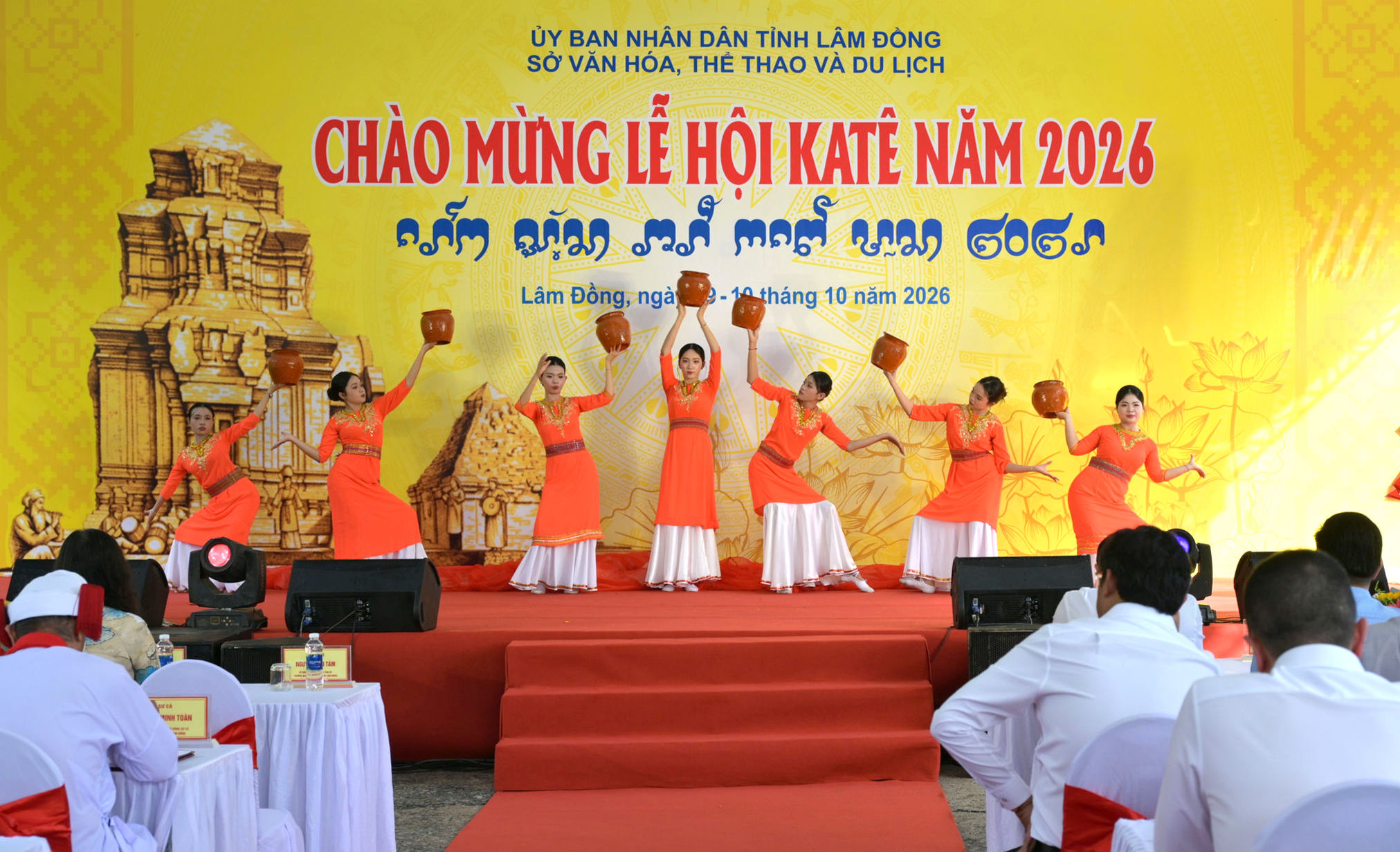 tiet-muc-van-nghe-dac-sac(1).jpg