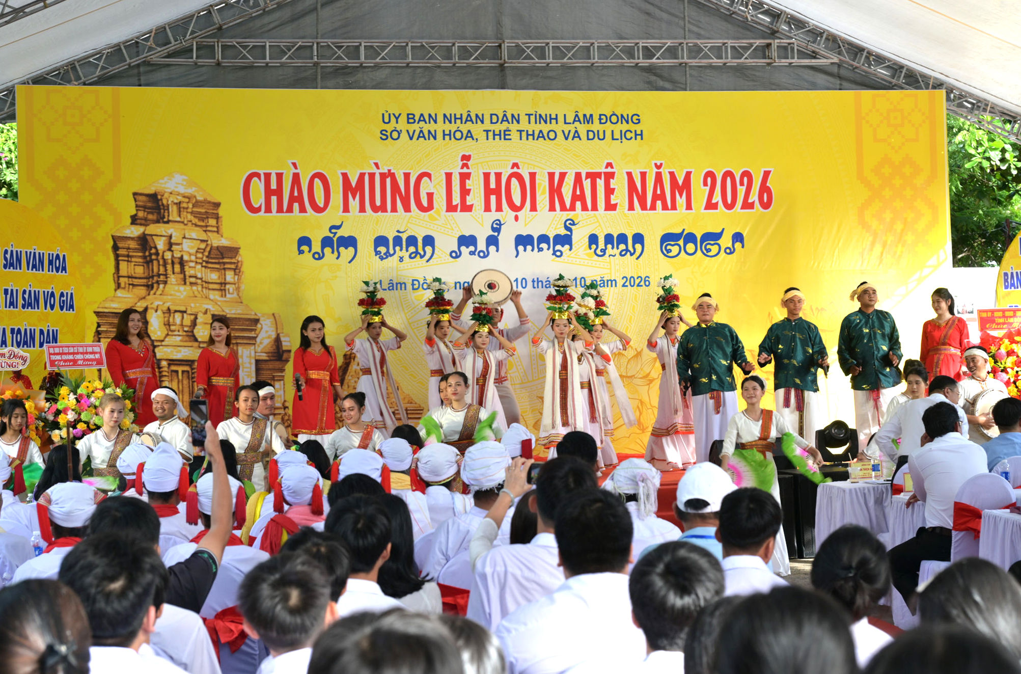 toan-canh(1).jpg