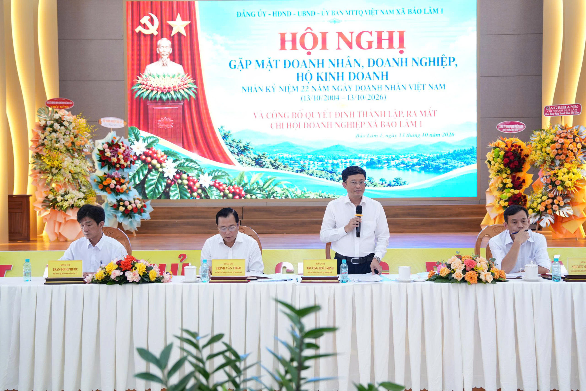 Đồng chí Trương Hoài Minh - Bí thư Đảng ủy, Chủ tịch HĐND xã phát biểu chỉ đạo tại hội nghị