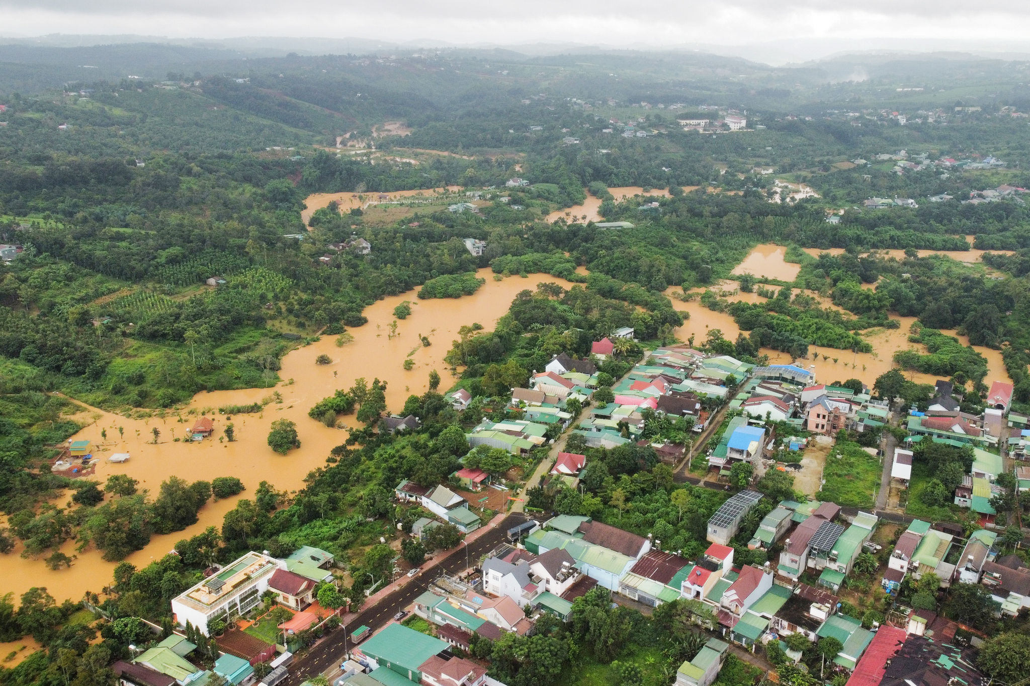 anh ngap lut 1