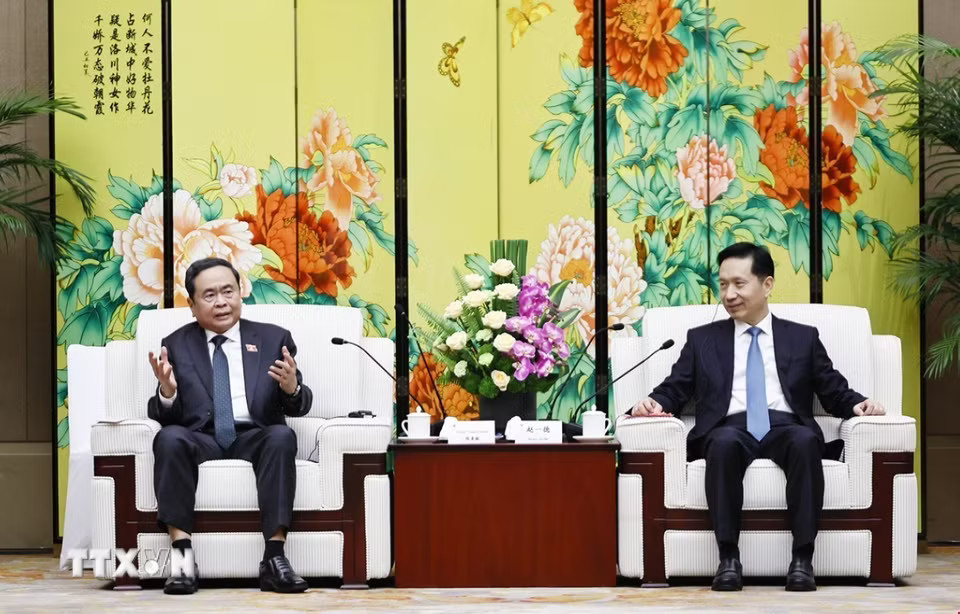 Chủ tịch Quốc hội Trần Thanh Mẫn tiếp Bí thư Tỉnh ủy, Chủ nhiệm Ủy ban Thường vụ Nhân đại tỉnh Thiểm Tây (Trung Quốc) Triệu Nhất Đức. (Ảnh: Doãn Tấn/TTXVN)