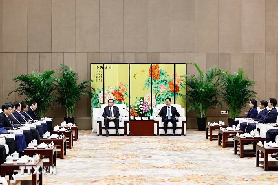 Chủ tịch Quốc hội Trần Thanh Mẫn tiếp Bí thư Tỉnh ủy, Chủ nhiệm Ủy ban Thường vụ Nhân đại tỉnh Thiểm Tây (Trung Quốc) Triệu Nhất Đức. (Ảnh: Doãn Tấn/TTXVN)