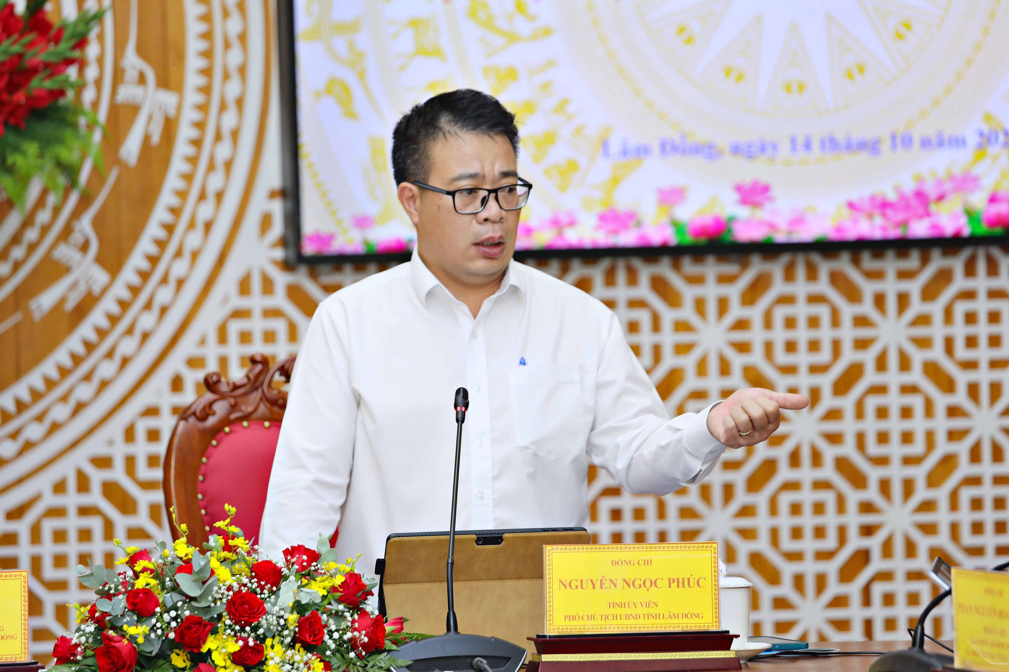 Tỉnh ủy viên, Phó Chủ tịch UBND tỉnh Lâm Đồng Nguyễn Ngọc Phúc phát biểu tại buổi làm việc