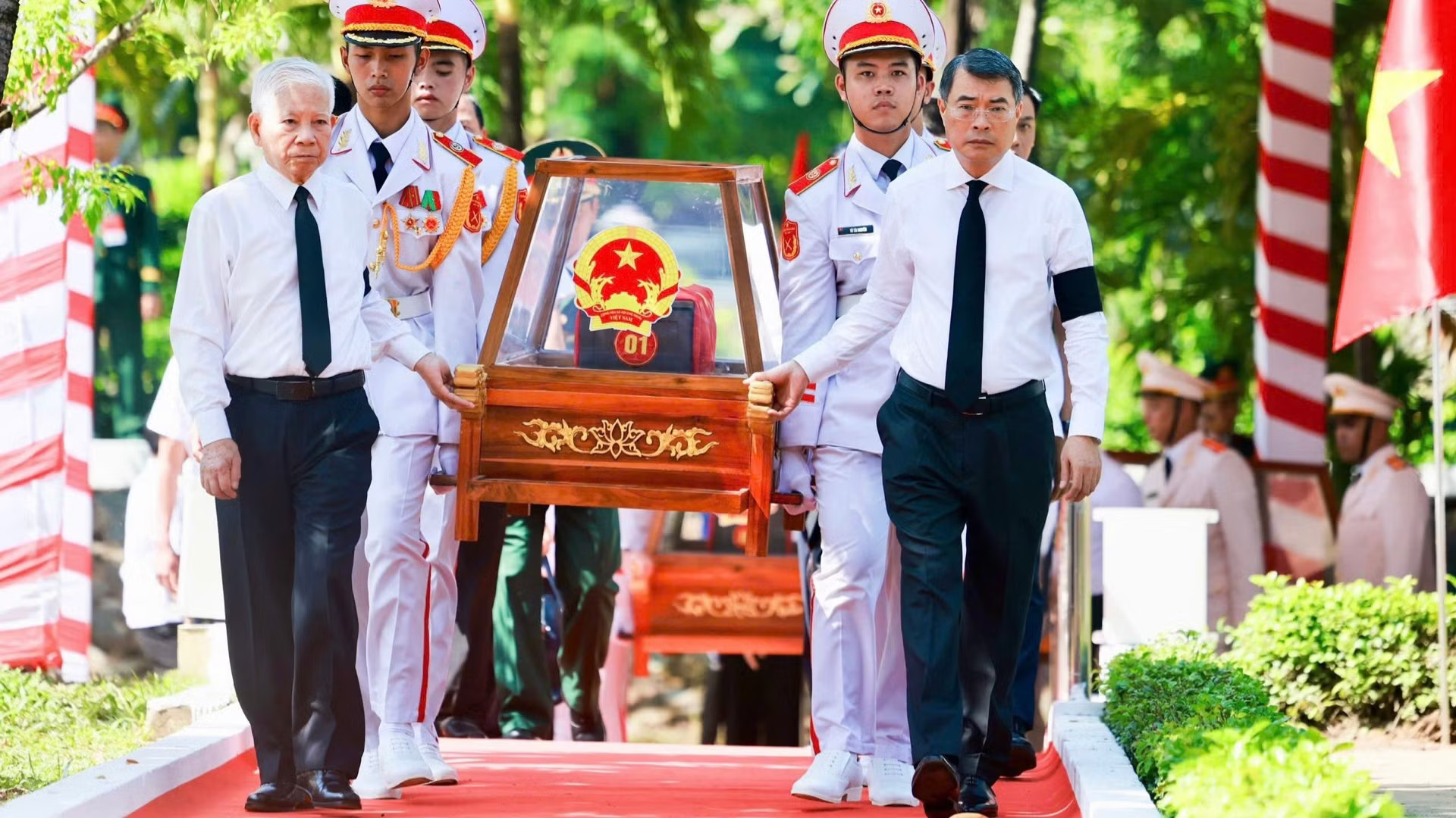 cdn.nhandan.vn-images-sdyer8lfupueoq312tsw8dlj0u1l4uxmbnvhgzfmapunzdqd9ivrdkke7wrkliwv-_img-6892.jpg.avif.jpg