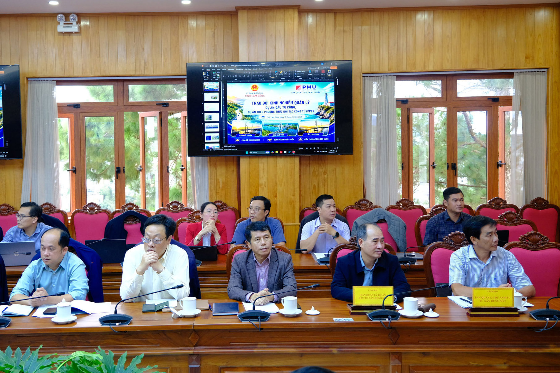 dai-dien-lanh-dao-cac-so-nganh-tham-du-buoi-lam-viec-(1).jpg