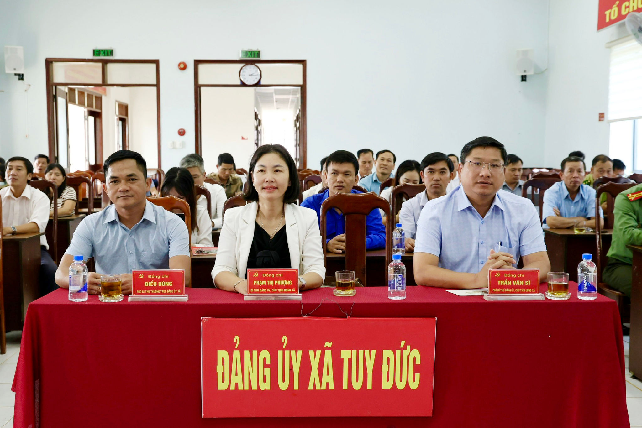 Lãnh đạo xã Tuy Đức tham gia hội nghị trực tuyến chiều 15/10
