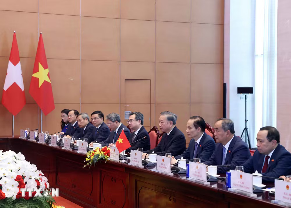 ttxvn_tong-bi-thu-chu-tich-nuoc-to-lam-hoi-dam-voi-tong-thong-thuy-si-9094790-2.jpg
