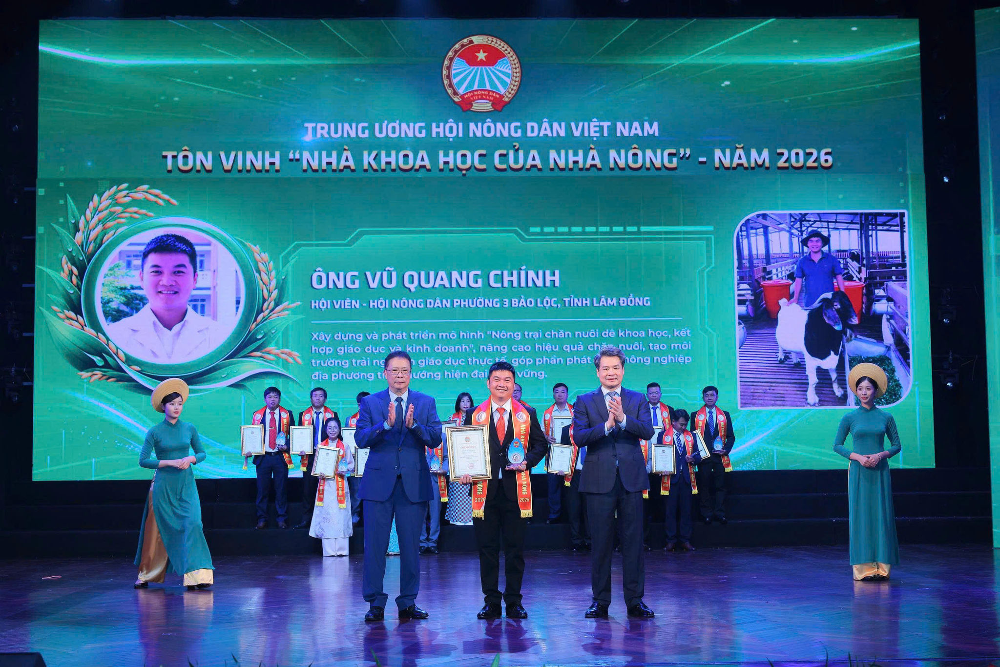 Vũ Quang Chính, nông dân trẻ nhất được tôn vinh Nhà khoa học của Nhà nông 2026