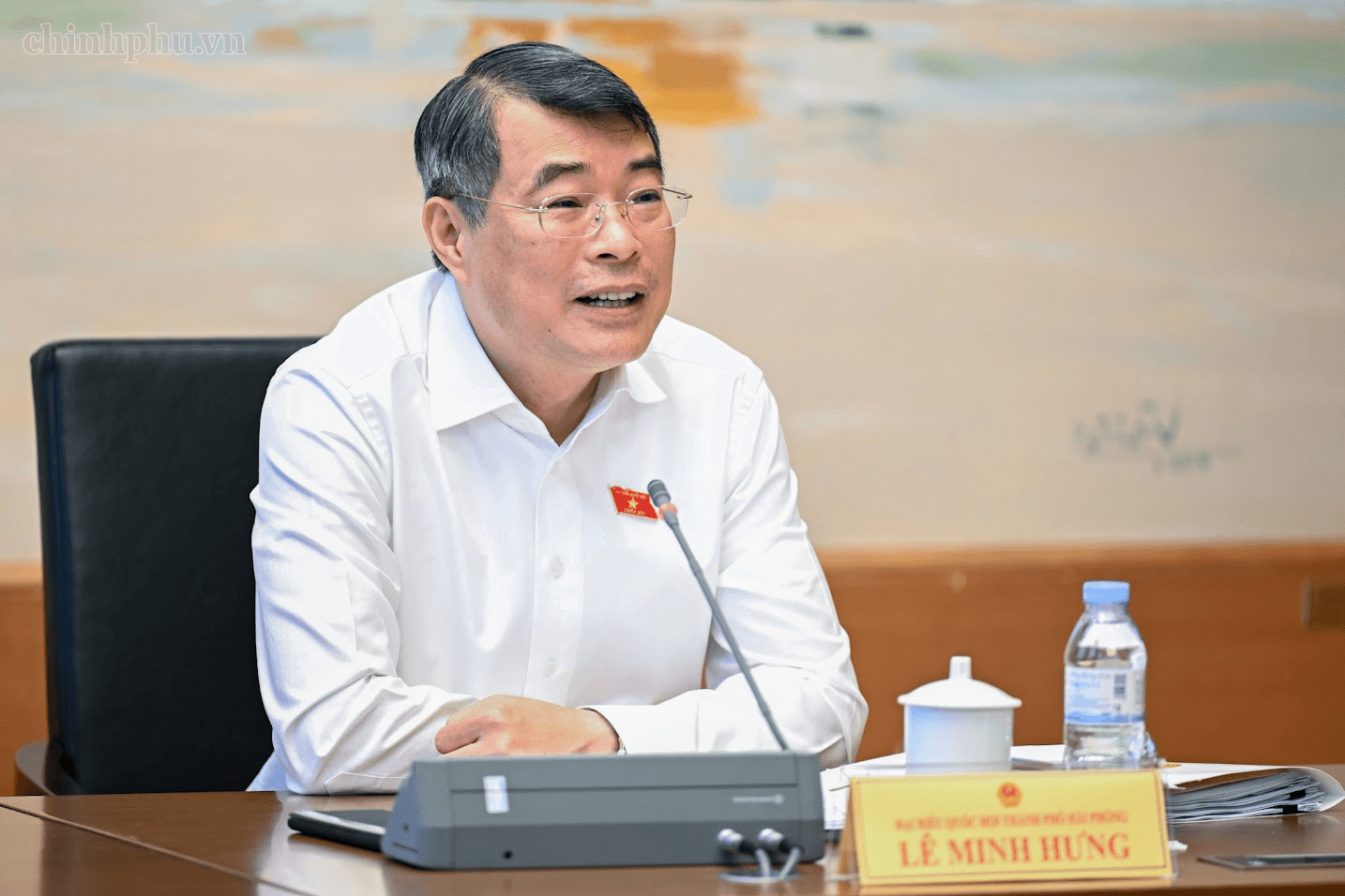 Thủ tướng: Nhà nước điều tiết giá nhà xã hội; còn bất động sản cao cấp theo nhu cầu và yêu cầu- Ảnh 2.