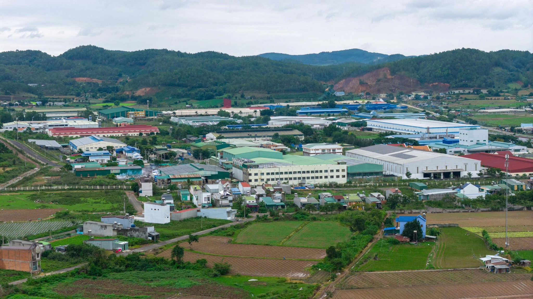 khu cong nghiep phu hoi