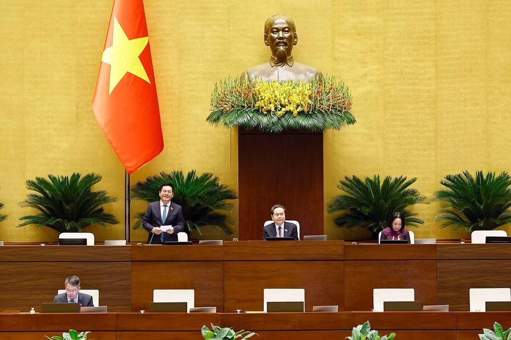 vna-potal-quoc-hoi-nghe-to-trinh-ve-3-du-an-luat-9100245.jpg
