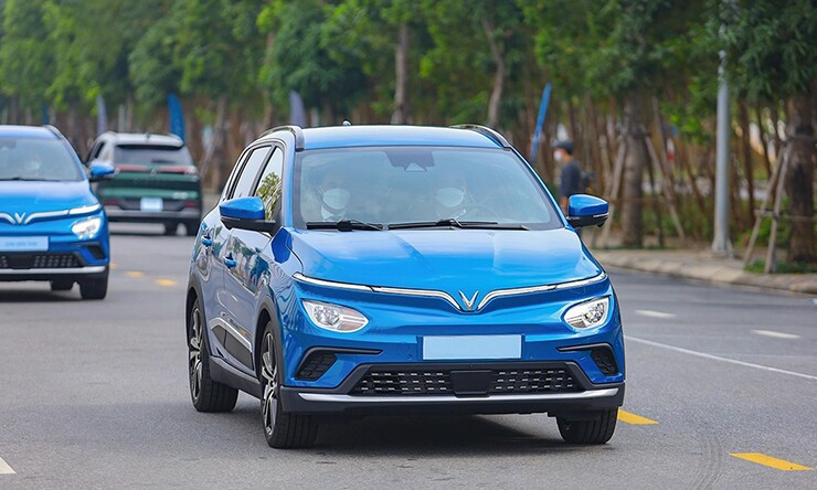Giá xe VinFast Nerio Green lăn bánh mới nhất