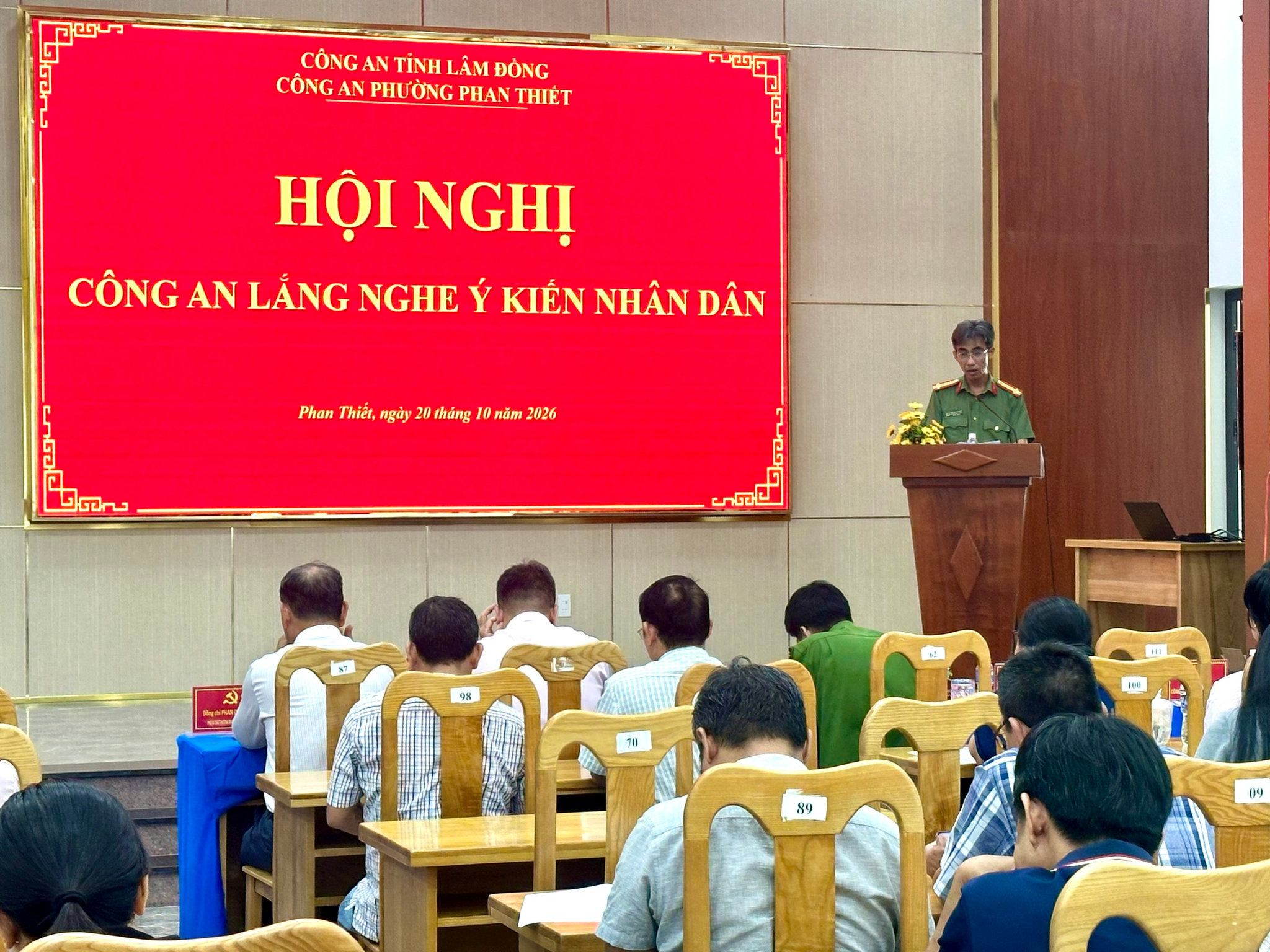 toàn cảnh