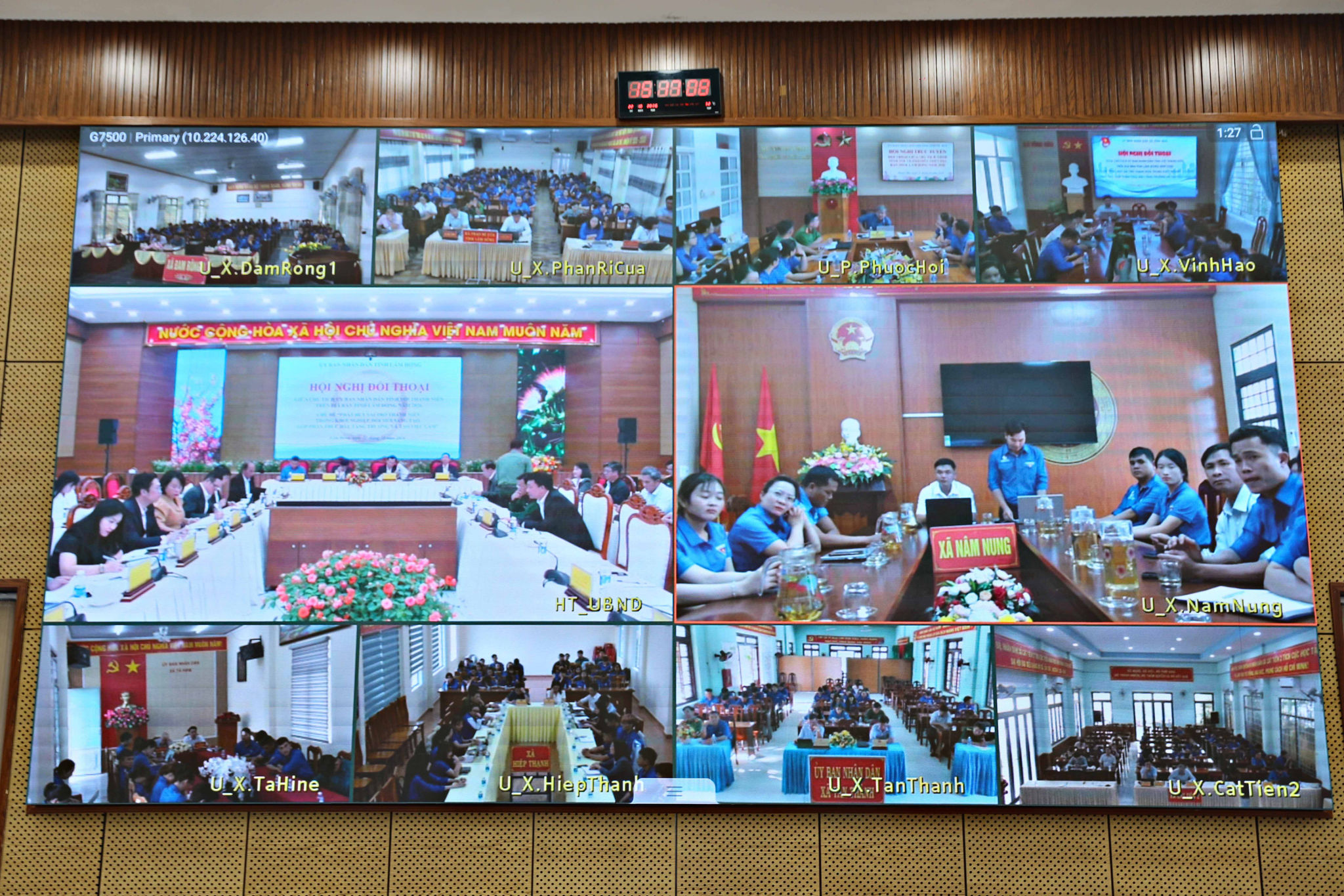 Đoàn viên thanh niên các địa phương trên địa bàn tỉnh tham dự hội nghị qua hình thức trực tuyến