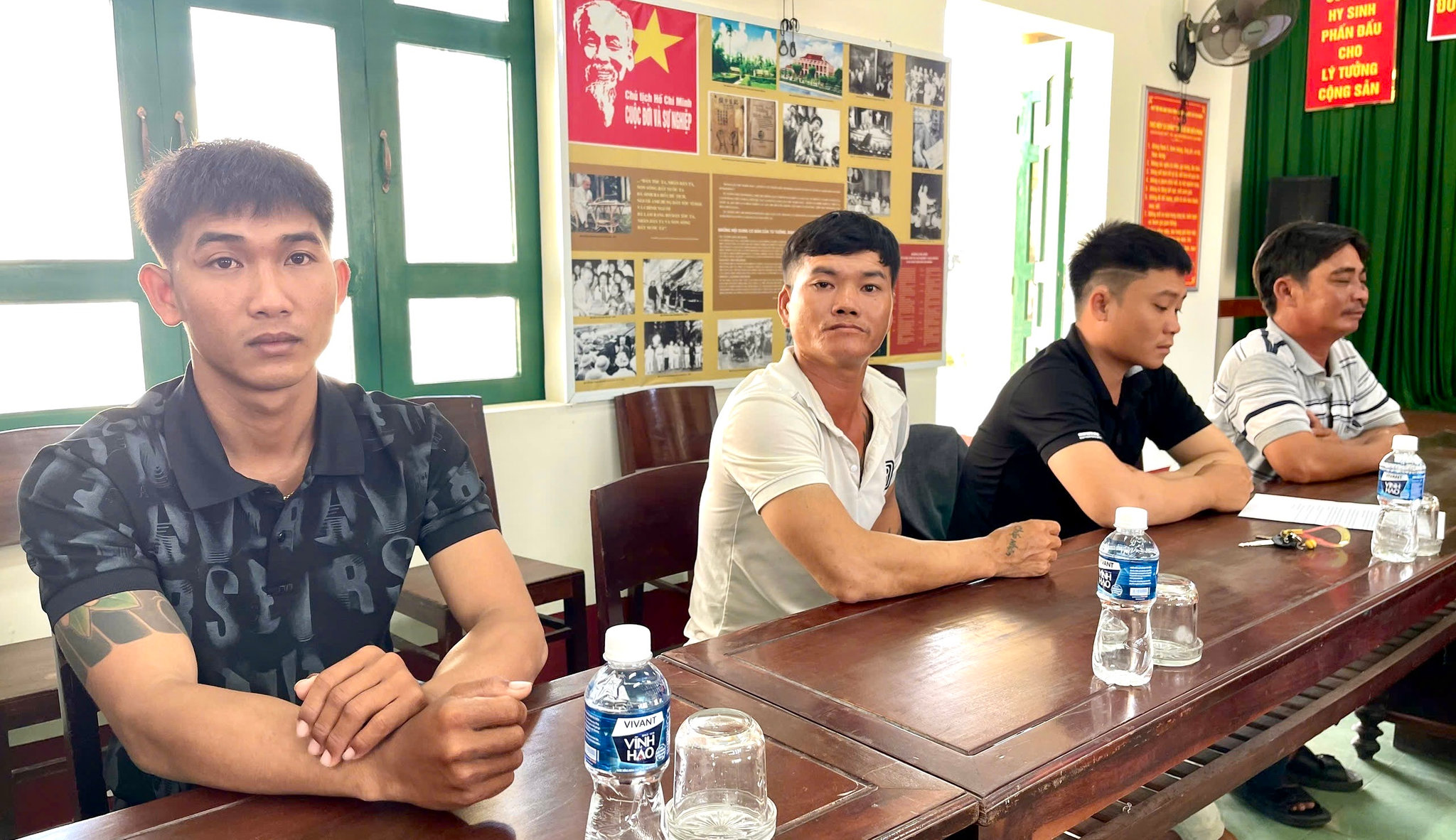 4 ngư dân 