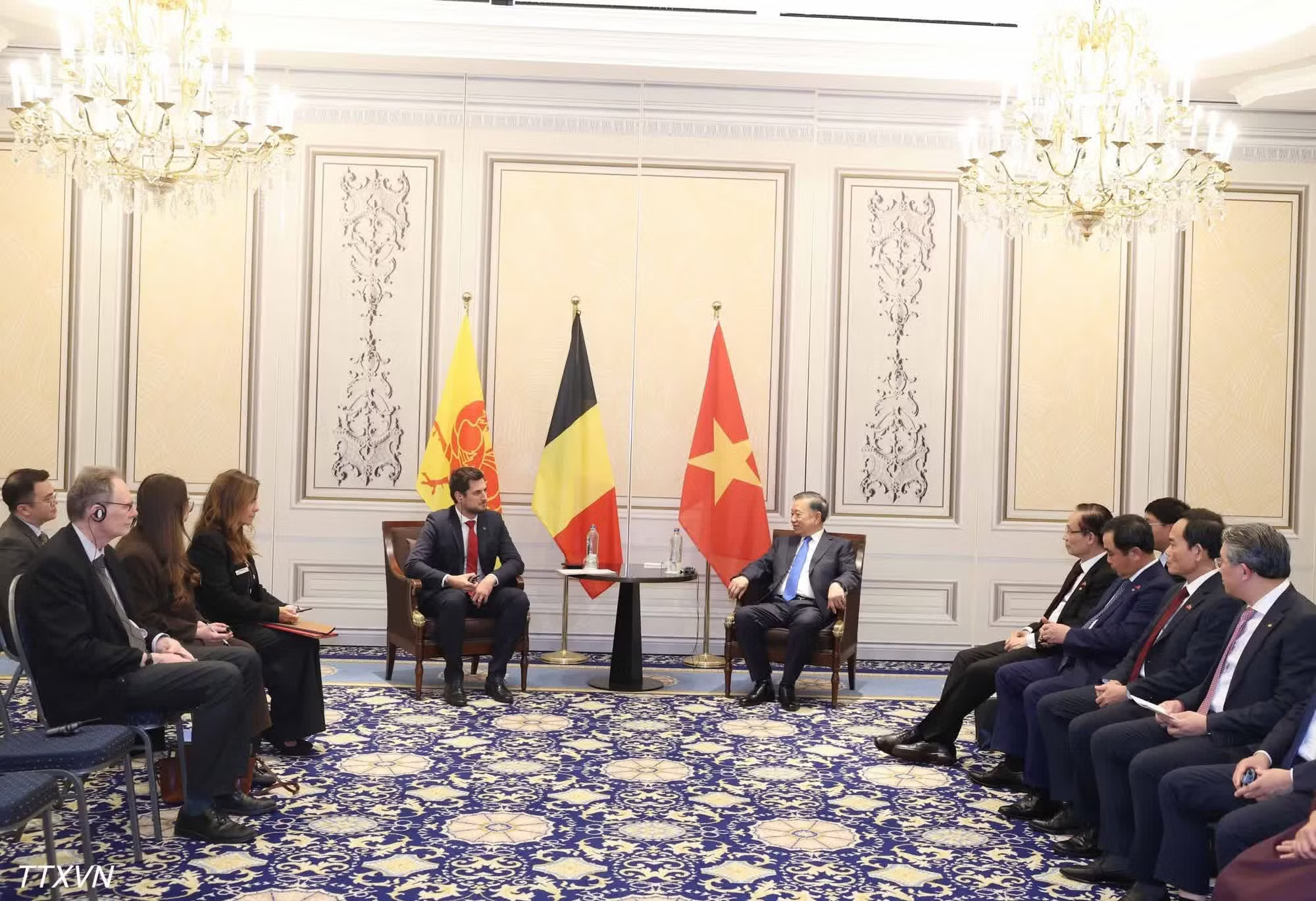 vna-potal-tong-bi-thu-chu-tich-nuoc-to-lam-tiep-bo-truong-thu-hien-vung-wallonie.jpg
