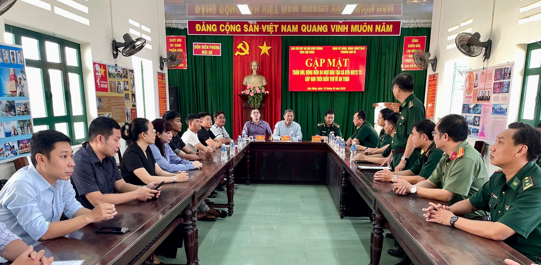 Toàn cảnh gặp mặt 