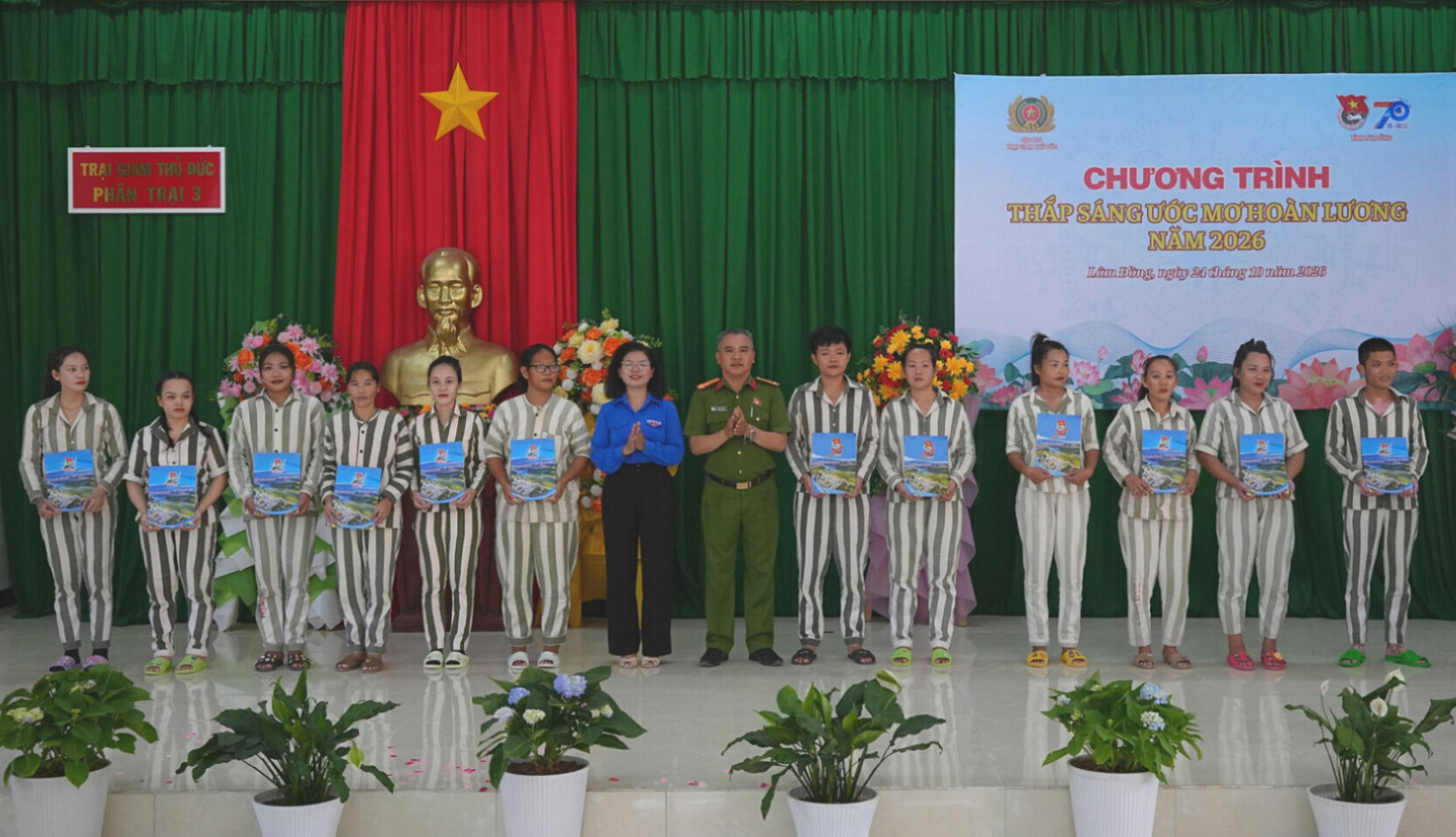 ttd09469-1-(1).jpg