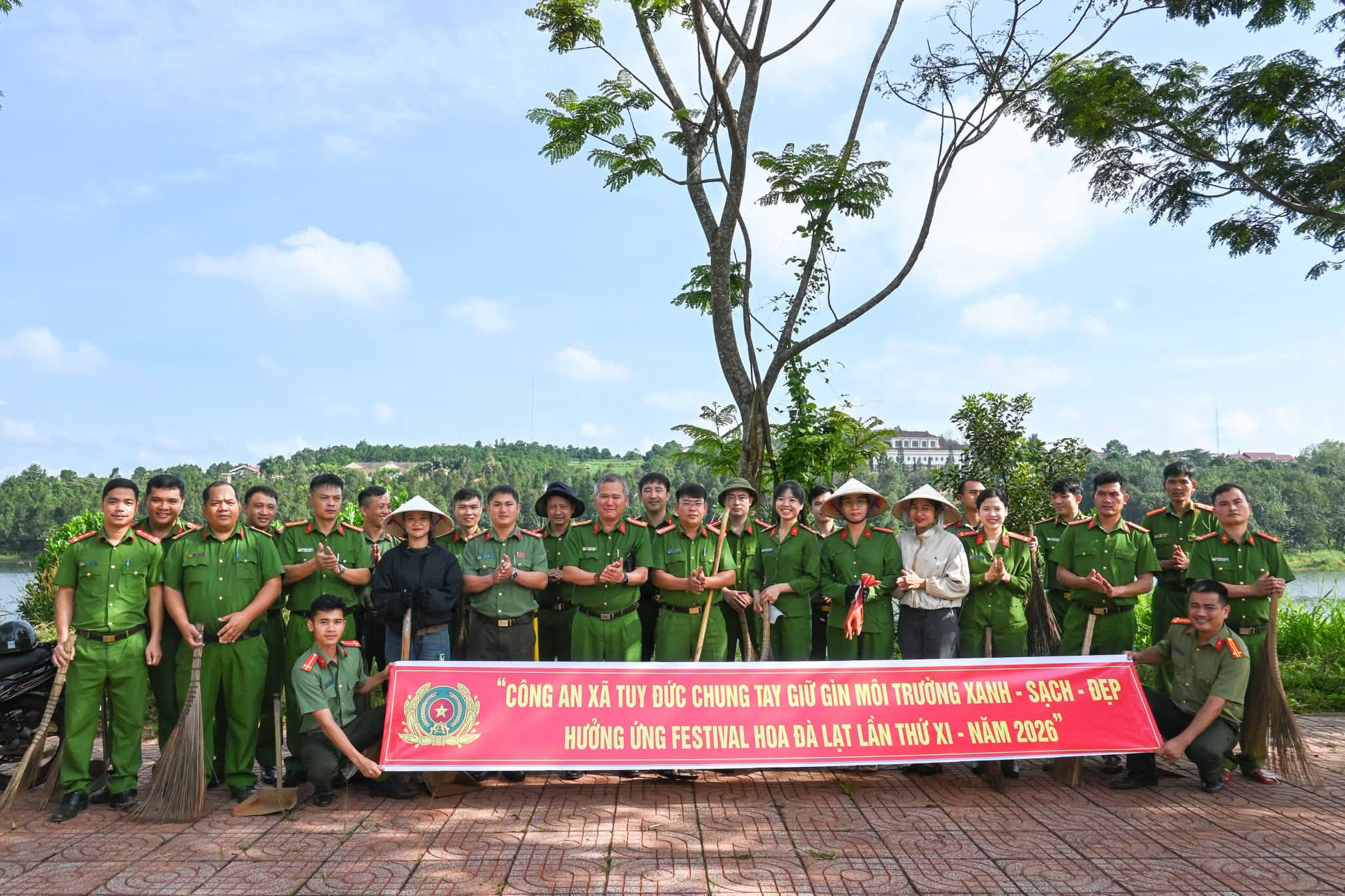 Huong ung Festival Hoa 4