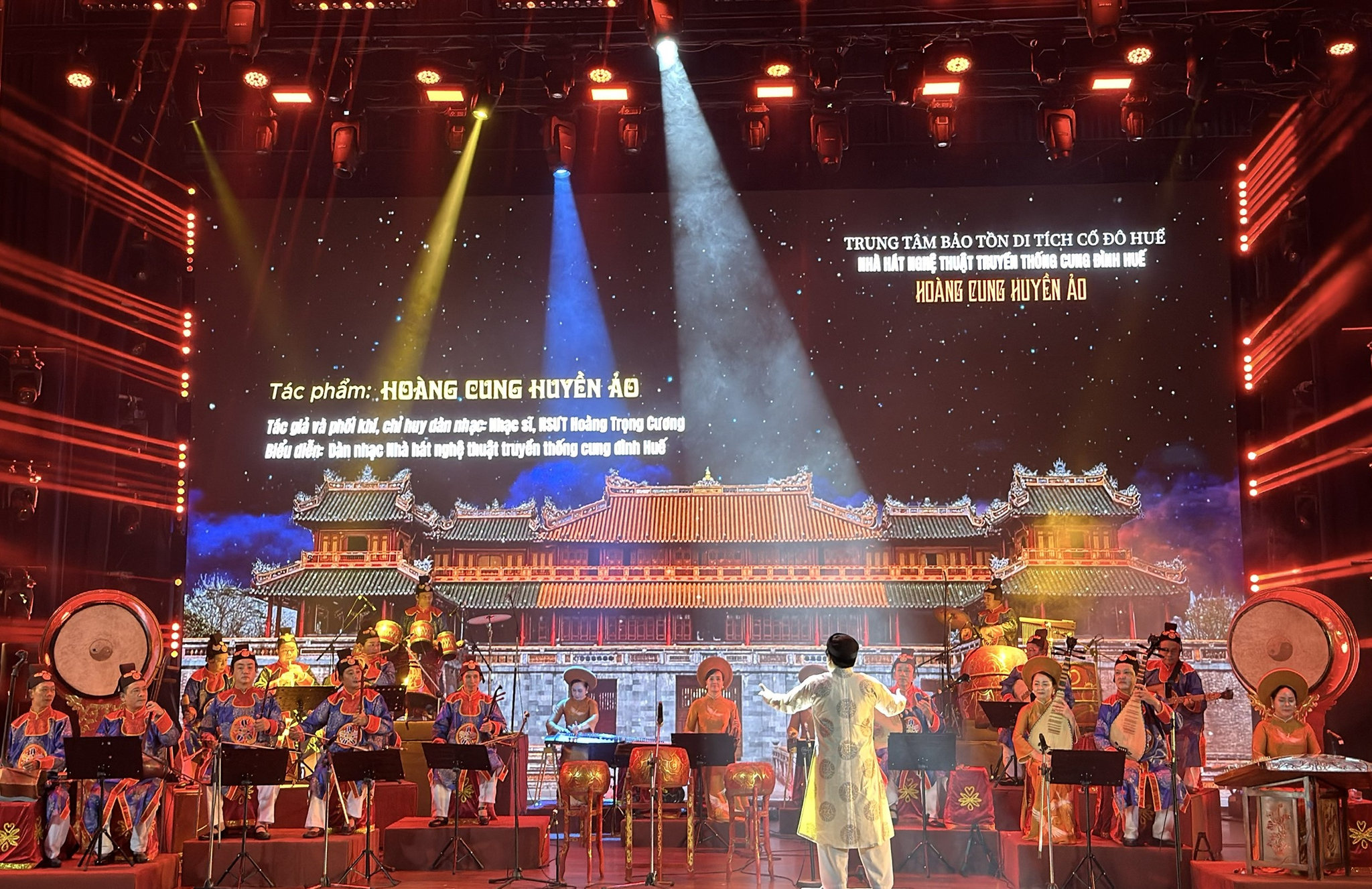 tiết mục dự thi Hoàng cung huyền ảo