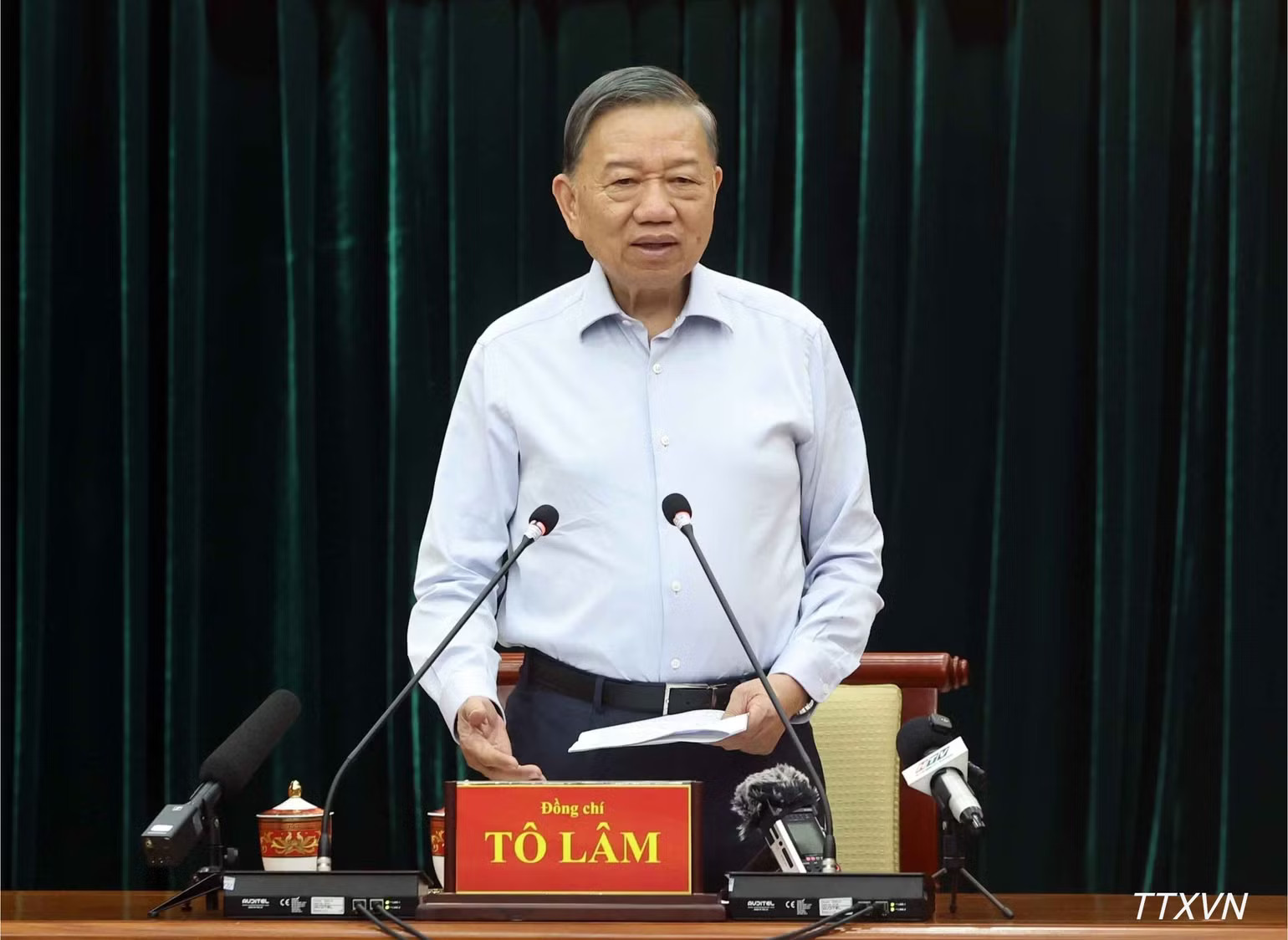 vna-potal-tong-bi-thu-chu-tich-nuoc-lam-viec-voi-ban-thuong-vu-thanh-uy-thanh-pho-ho-chi-minh-7326.jpg