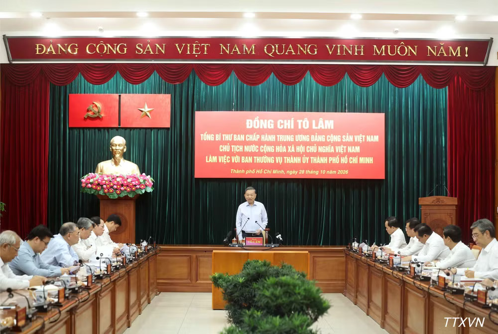 vna-potal-tong-bi-thu-chu-tich-nuoc-lam-viec-voi-ban-thuong-vu-thanh-uy-thanh-pho-ho-chi-minh.avif