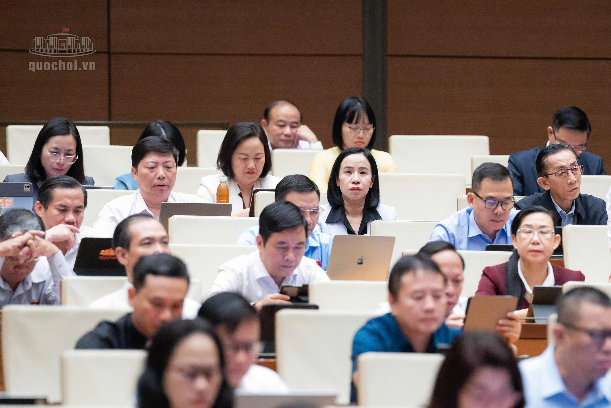 Sửa Luật Chứng khoán: Nâng hạng thị trường, cải cách thủ tục, lấy nhà đầu tư làm trung tâm - Ảnh 3.