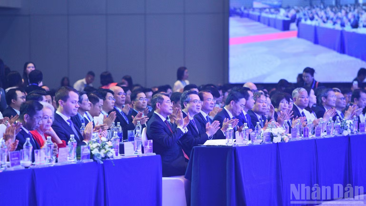 ndo_br_c0959551-be3c-4ae1-aba3-a4d1ba75edb7-1-201-a-385.jpg