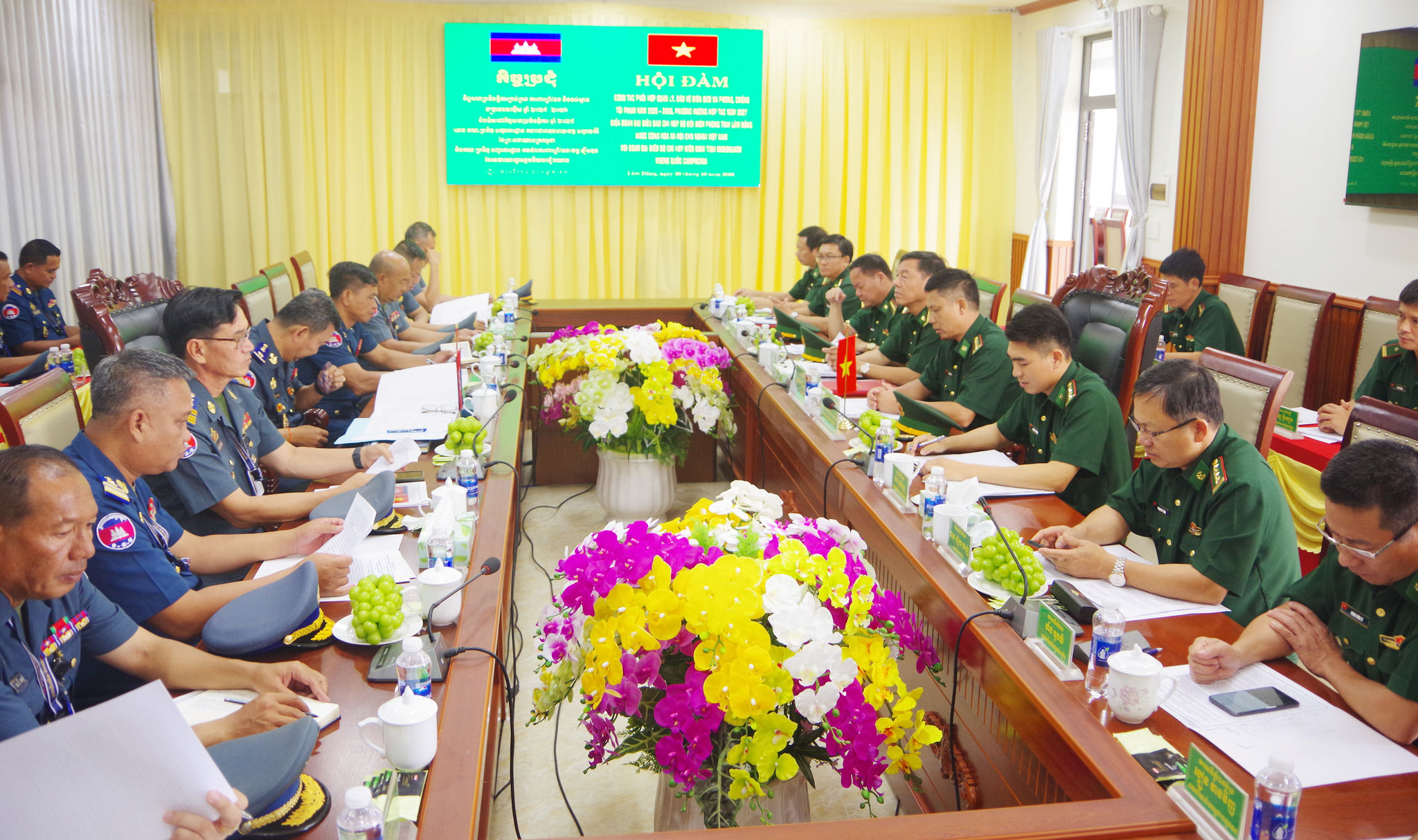 2. Hội đàm định kỳ năm 2026 giữa Ban Chỉ huy Bộ đội Biên phòng tỉnh Lâm Đồng và Bộ Chỉ huy Hiến binh tỉnh Mondulkiri.