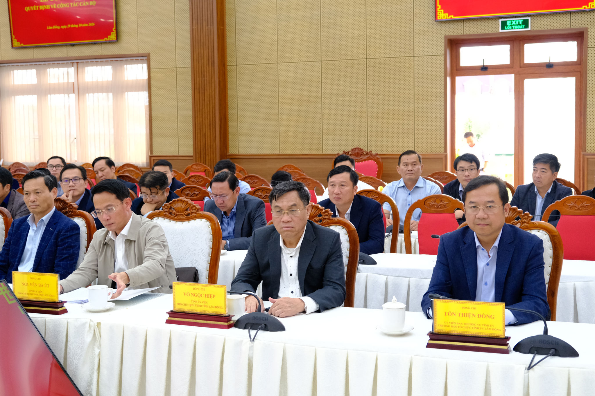 Các đồng chí lãnh đạo tham dự 