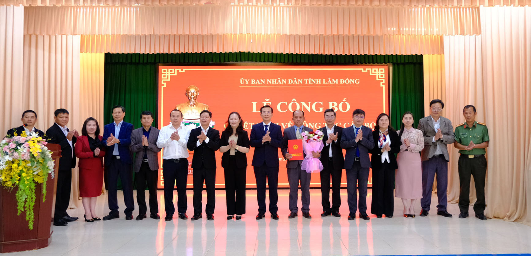 chup-anh-luu-niem-(1).jpg