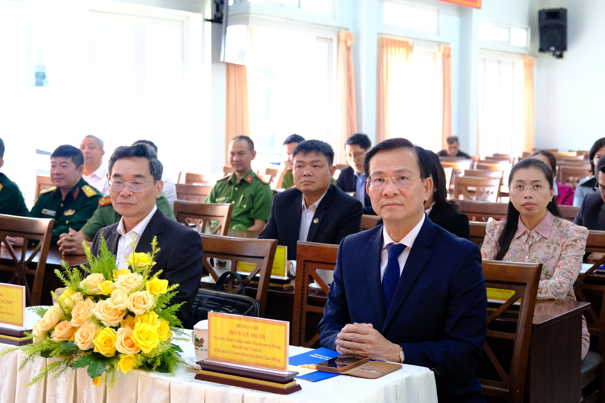 Đồng chí Hồ Văn Mười, Chủ tịch UBND tỉnh tham dự lễ công bố công tác cán bộ tại phường Xuân Trường - Đà Lạt