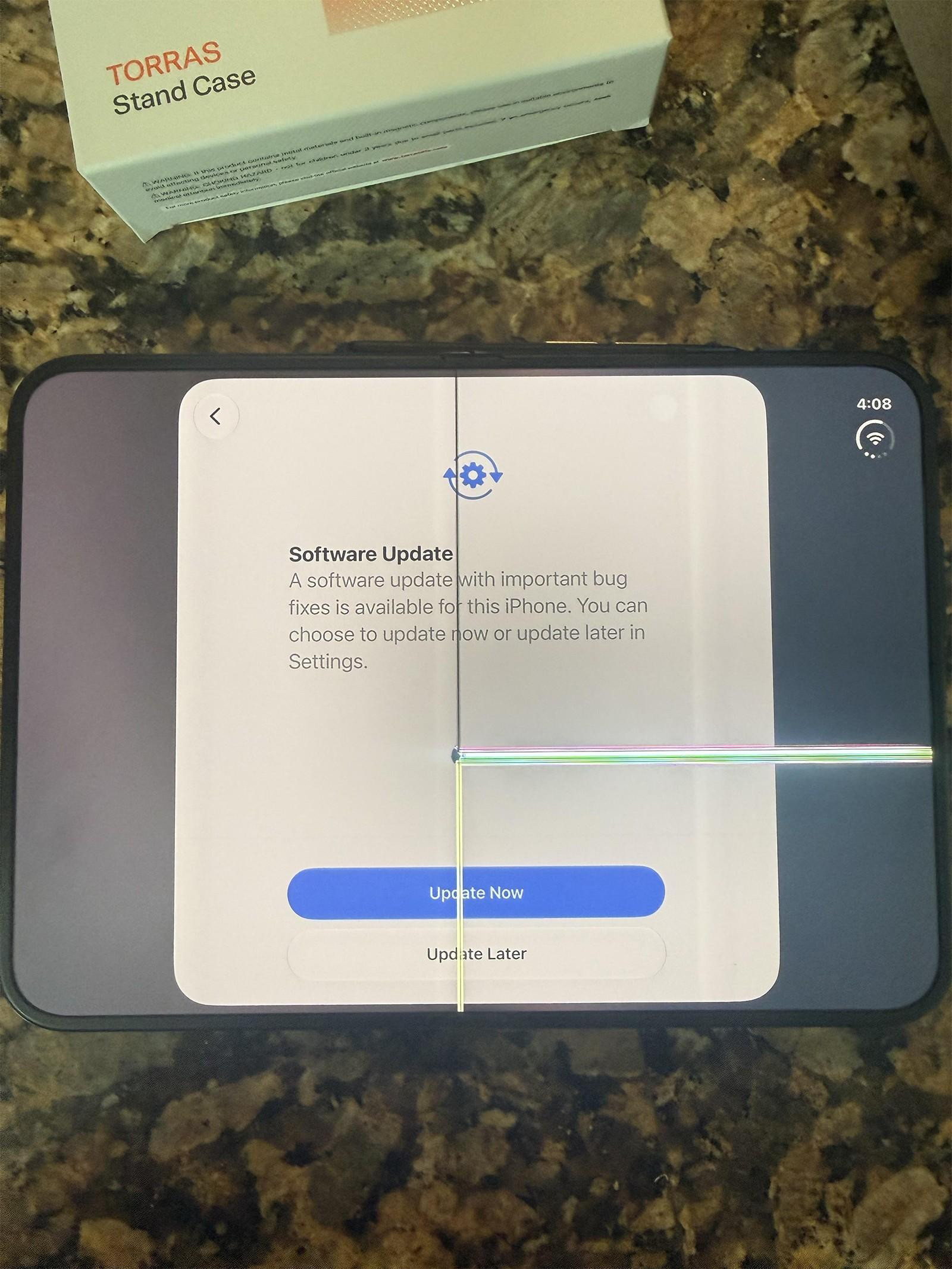 iPhone Duo bị hỏng màn hình ngay trong giai đoạn thiết lập ban đầu