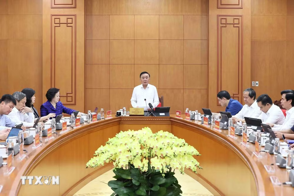 ttxvn_thuong-truc-ban-bi-thu-chu-tri-so-ket-1-nam-thuc-hien-nghi-quyet-so-72-2.jpg