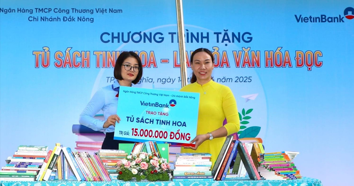 Chương trình Tủ sách tinh hoa tại Trường tiểu học