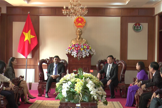 Lãnh đạo UBND tỉnh tiếp Tổng lãnh sự Ấn Độ tại T.P Hồ Chí Minh