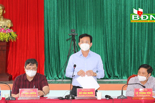 Lãnh đạo UBND tỉnh đối thoại với người dân xã Nâm Nung, Nâm N’đir