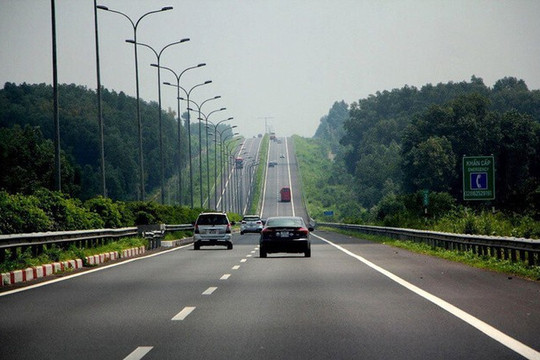 Giao UBND tỉnh Bình Phước làm cơ quan có thẩm quyền thực hiện Dự án cao tốc Gia Nghĩa - Chơn Thành