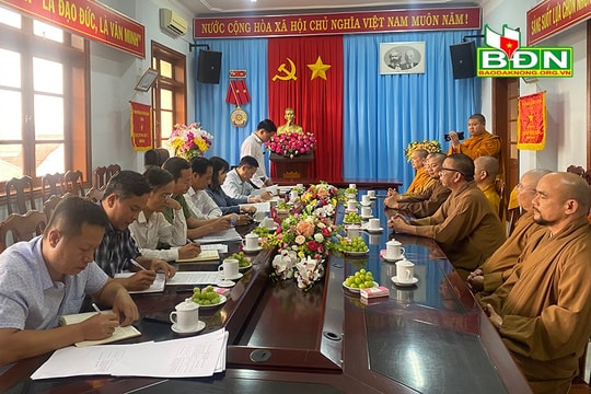 Gặp mặt Đoàn đại biểu tỉnh dự Đại hội đại biểu Phật giáo toàn quốc lần thứ IX