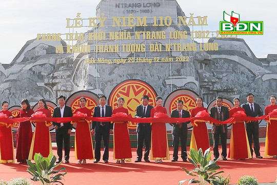 Lễ kỷ niệm 110 năm Phong trào khởi nghĩa N’Trang Lơng và Khánh thành Tượng đài N’Trang Lơng