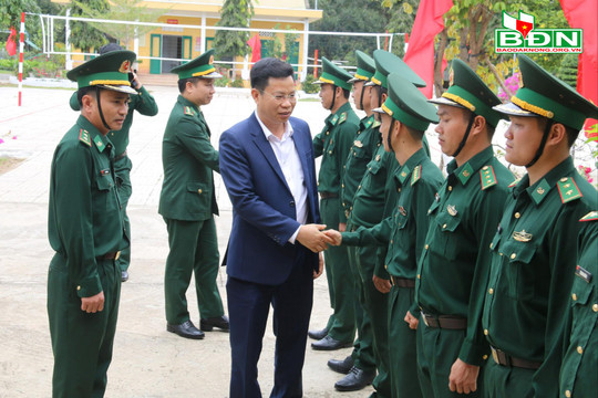 Đồng chí Lưu Văn Trung thăm, chúc Tết tại huyện Cư Jút