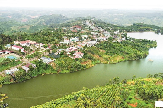Ấn tượng giảm nghèo ở Ðắk Glong