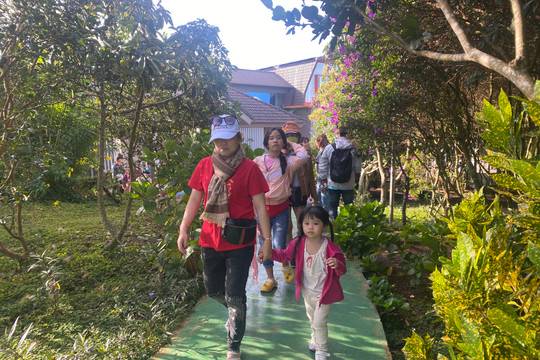 Dịp Tết Quý Mão 2023, khách du lịch đến tỉnh Đắk Nông tăng hơn 50%