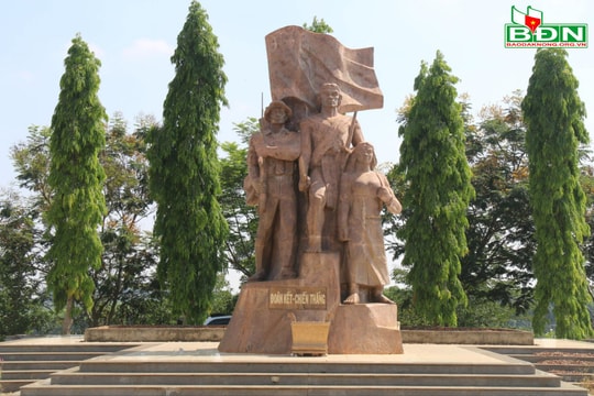 Phát triển du lịch gắn với giá trị văn hóa, truyền thống tại Nâm Nung