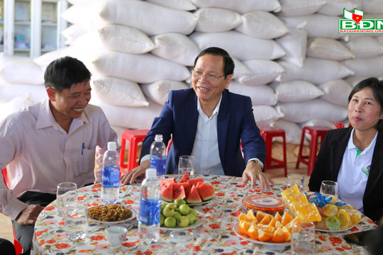 Bí thư Tỉnh ủy Đắk Nông Ngô Thanh Danh thăm các HTX tại Đắk Song