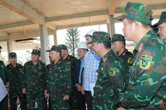 Tư lệnh Quân khu 5 kiểm tra công tác quân sự, quốc phòng tại Đắk Nông