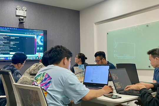 Nhóm kỹ sư Việt đạt giải cuộc thi tấn công mạng thế giới